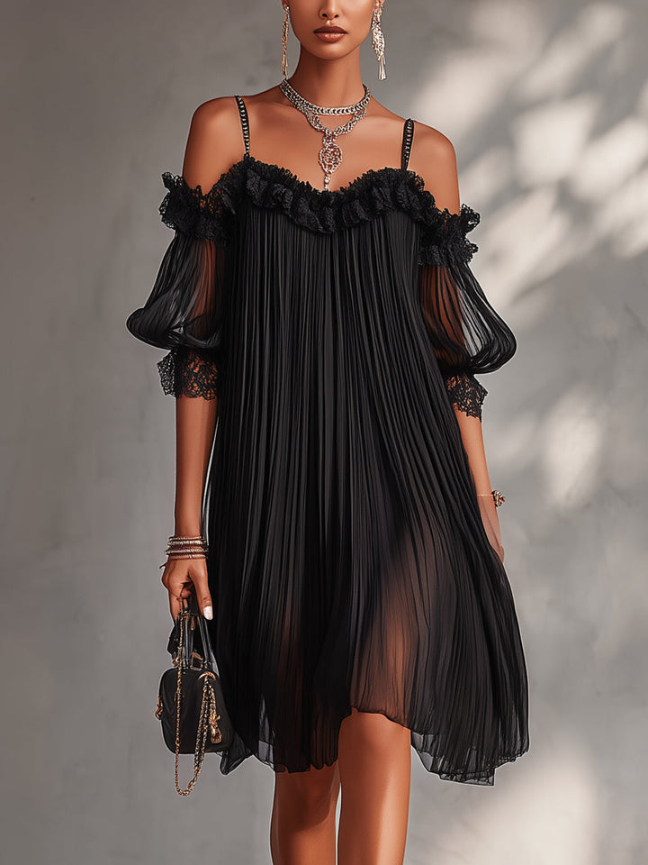VICTORIA | Mini vestido Negro de Chifón con Hombros Descubiertos y Detalle de Encaje
