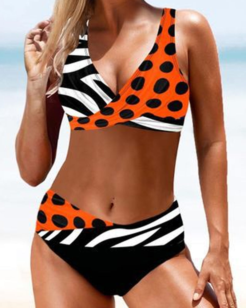 Summer Daze | Cheerful and colorful bikini